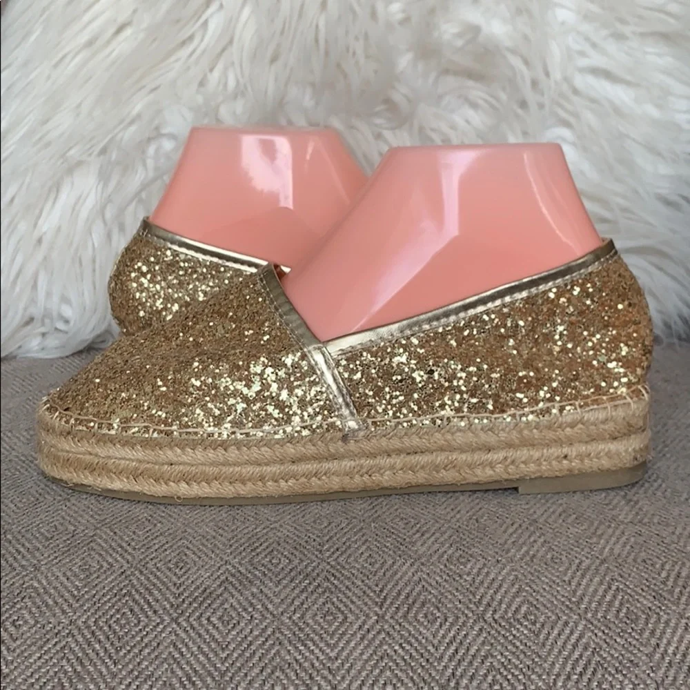 Steve Madden “Lunah” Espadrille Flats‎